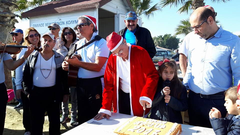 Υδάτινη πρωτοχρονιά και κοπή της Βασιλόπιτας από τον Όμιλο Χειμερινών Κολυμβητών (pics)!