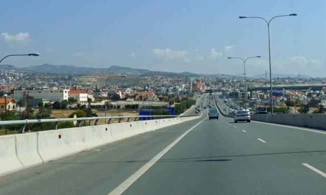 Έρχονται αλλαγές στο όριο ταχύτητας στους αυτοκινητόδρομους στην Κύπρο- Αλλάζει το όριο των 120 χμ