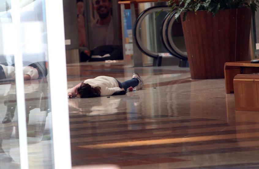 Bίντεο: Καρέ καρέ η αντιτρομοκρατική επιχείρηση στο Mall