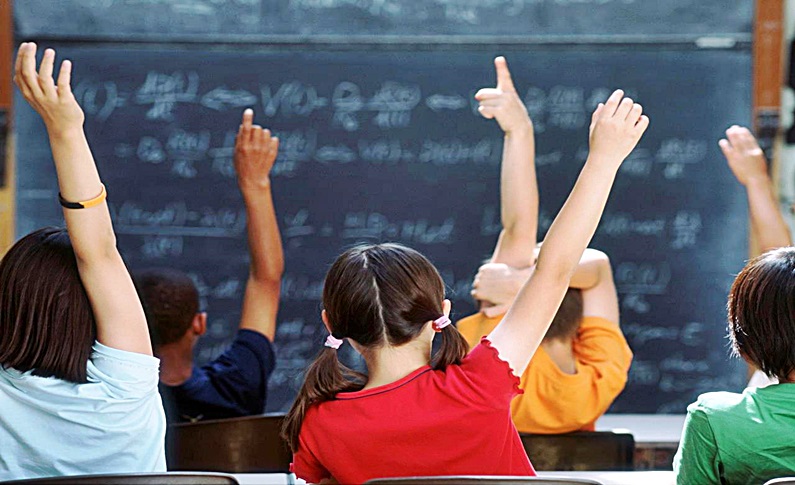 Κανονικά στις τάξεις τους για μάθημα τελικά οι μαθητές