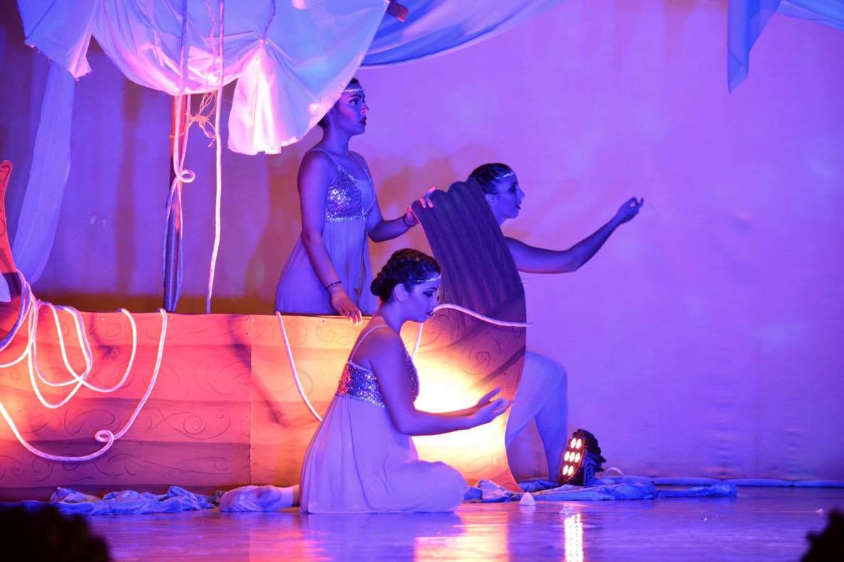 Μια υπέροχη χορευτική παράσταση με ελληνικό άρωμα από το ”Κέντρο Χορευτικών Σπουδών Μαργαρίτα Ανδρέου”
