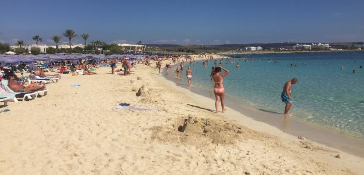ΚYΠΡΟΣ: Εικόνες ντροπής από παραλίες του νησιού – Ακόμη δεν μπήκε το καλοκαίρι… – ΦΩΤΟΓΡΑΦΙΕΣ