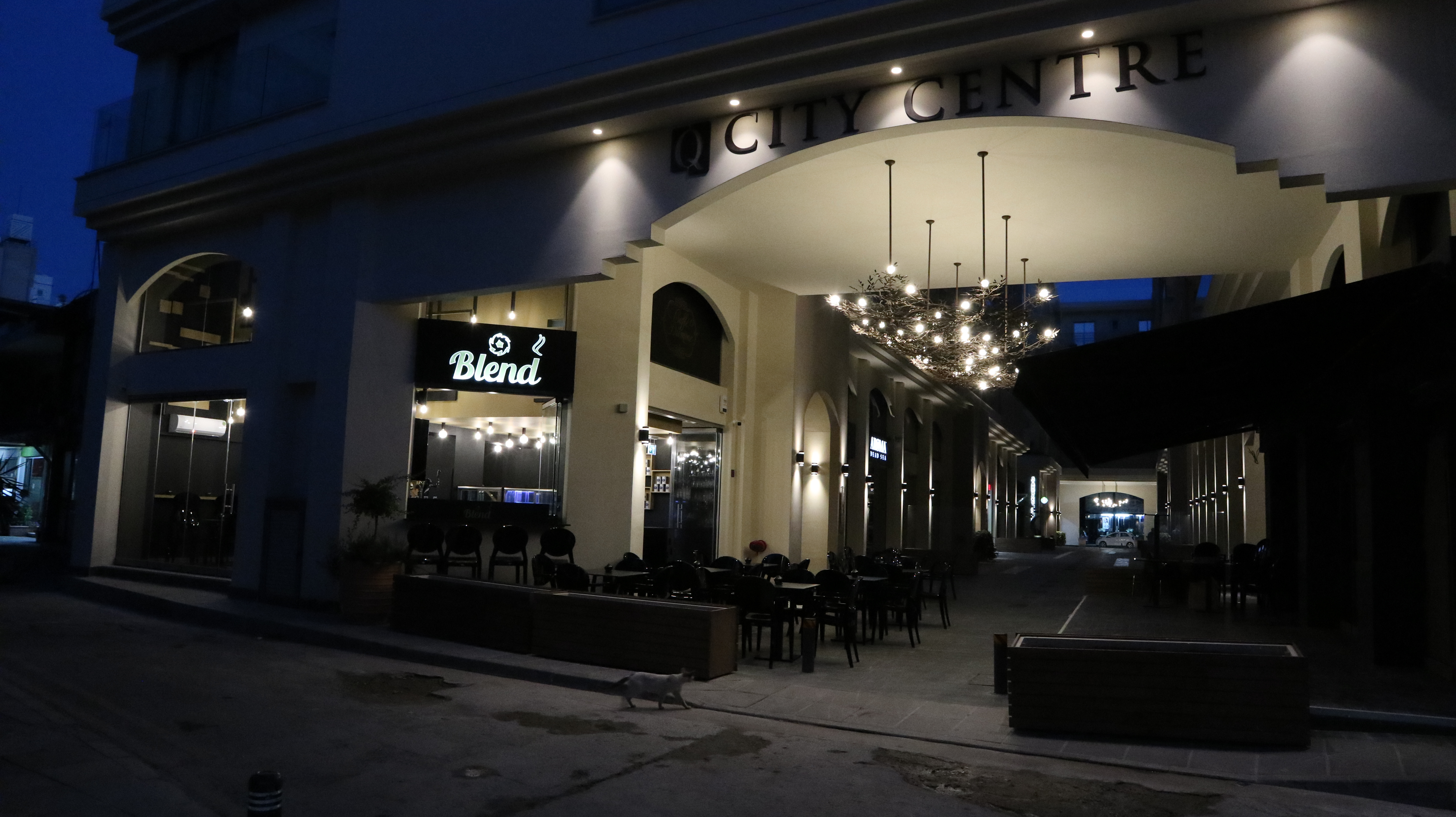 Αυτή την Δευτέρα ανοίγει τις πόρτες του το νέο Blend Caffe Bar στη Λάρνακα (pics)