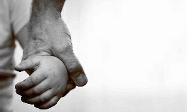 ΔΡΟΜΟΛΑΞΙΑ: Πατέρας πήρε τον 2,5 ετών γιο του για διακοπές και εξαφανίστηκε