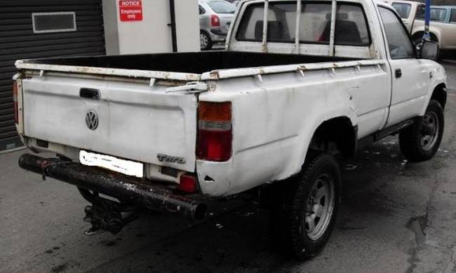 Άνω κάτω οι Αγγλισίδες για το «διπλοκάμπινο που άρπαζε παιδιά»- Συναγερμός λόγω μιας παρεξήγησης