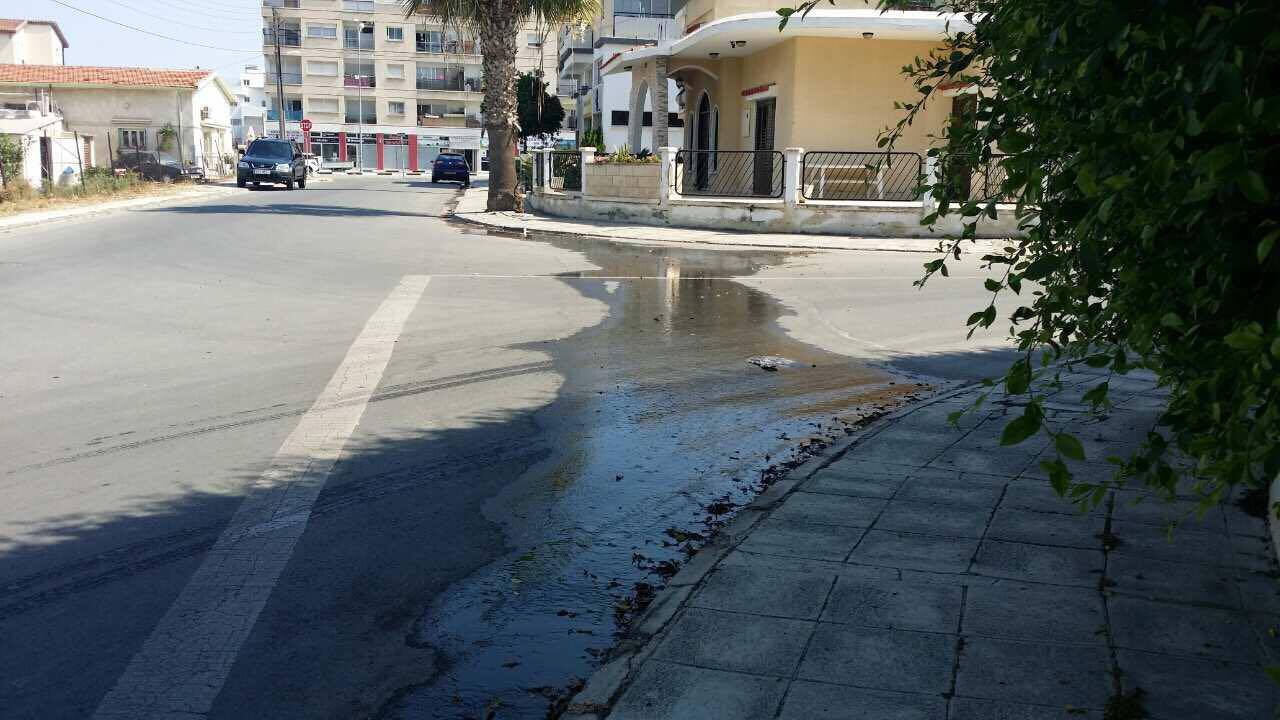 «Πλημμύρισαν» (πάλι) οι Καμάρες…