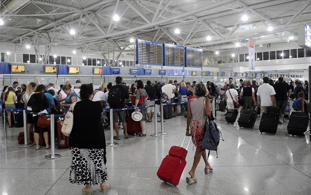 «Πλημμυρίζουν» τα κυπριακά αεροδρόμια… Ρεκόρ επιβατικής κίνησης τον Αύγουστο