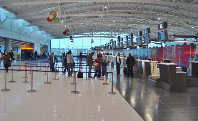 ΑΕΡΟΔΡΟΜΙΟ ΛΑΡΝΑΚΑΣ: 12 Tούρκοι με πλαστά διαβατήρια! – Σκόπευαν να ταξιδέψουν για Γερμανία – Ανακρίνονται από το ΤΑΕ