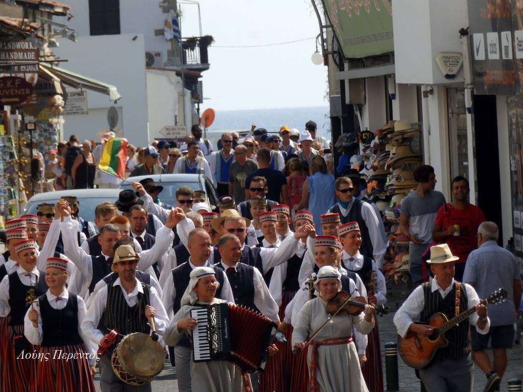 Απόψε πέφτει η αυλαία του 12ου Μεσογειακού Φεστιβάλ Παραδοσιακού Χορού