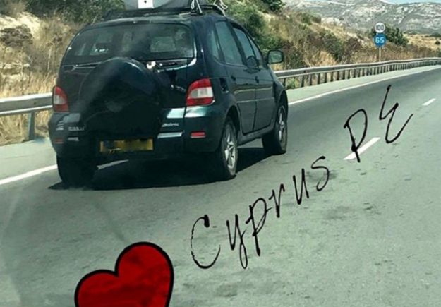 Γιατί αυτή η φωτογραφία έχει γίνει viral τις τελευταίες ώρες στην Κύπρο;