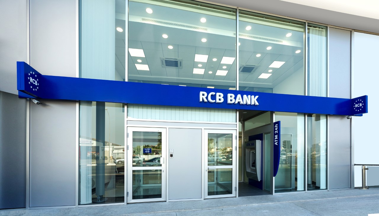 Η RCB Bank επεκτείνεται στη Λάρνακα
