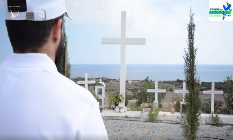Το συγκινητικό βίντεο για τον αγώνα δρόμου προς τιμήν των 12 θυμάτων στο Μαρί (video)