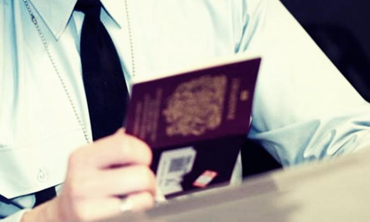 Τίθεται σήμερα σε εφαρμογή ο έλεγχος διαβατηρίου