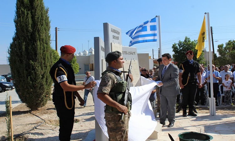 Τελέσθηκαν τα αποκαλυπτήρια του Μνημείου των 27 Πεσόντων, Αγνοουμένων και Φονευθέντων της Κοινότητας Τρικώμου