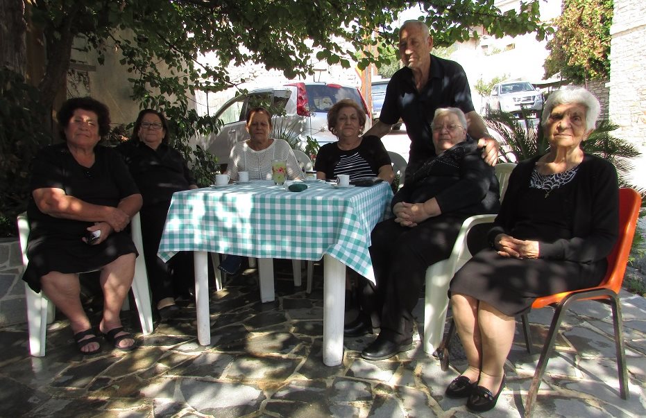 Ένα αλλιώτικο καφενείο σε ένα χωριό της Κύπρου με… μόλις 28 κατοίκους