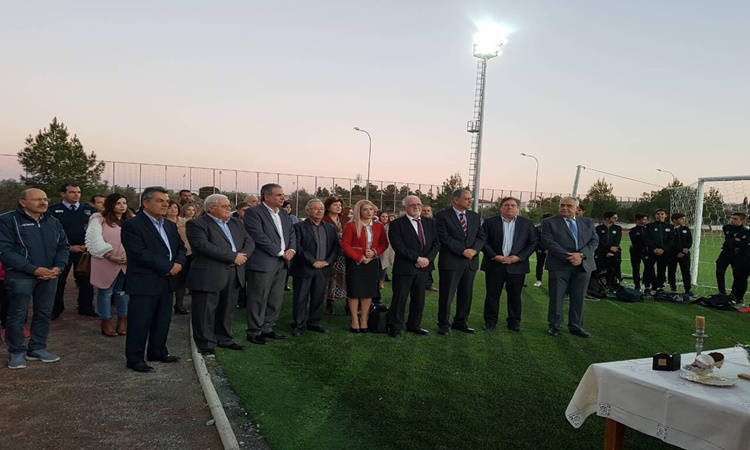 Εγκαινιάστηκε το νεό γήπεδο στην Αθηένου (pics)