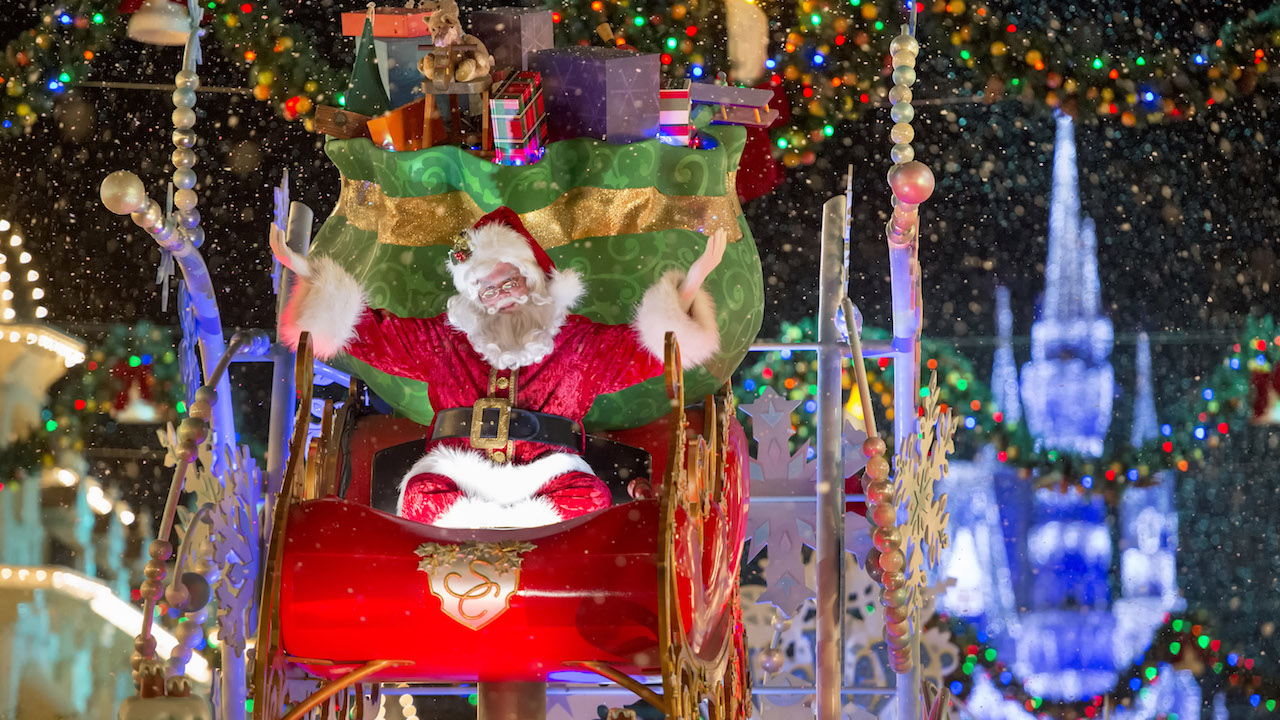 Αυτό το Σάββατο ο Άγιος Βασίλης μοιράζει δώρα στα παιδιά της Λάρνακας