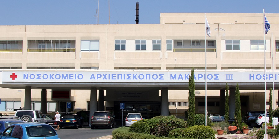 ΛΑΡΝΑΚΑ: 8χρονο παιδάκι μεταφέρθηκε στο Μακάρειο με εγκάυματα – Άναψε φωτιά σε ξηρά χόρτα