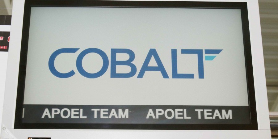 Έκπληξη από Cobalt: Στα χρώματα του ΑΠΟΕΛ το αεροπλάνο!(pic)