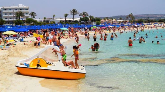 «Ανοίγει» νωρίτερα η Αγία Νάπα για το 2018