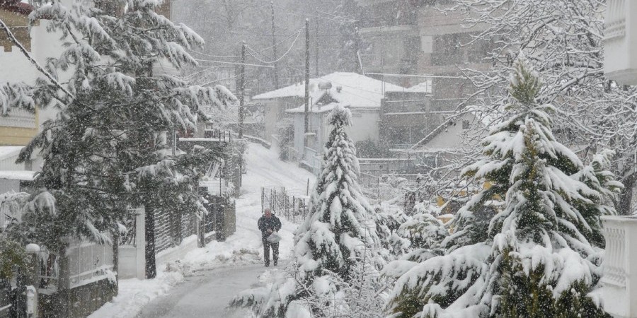 Λευκά Χριστούγεννα σε ορεινά,ψύχος τοπικά! Ο καιρός γιορτών