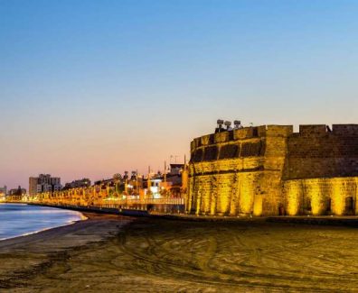 larnaca-castle-by-night-alivejpg