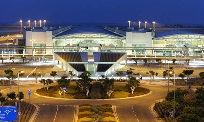 ΕΚΤΑΚΤΟ: Αυθόρμητη στάση εργασίας στο Αεροδρόμιο Λάρνακας