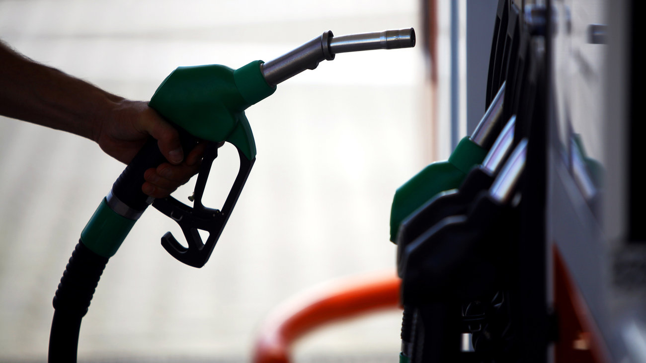 Ετήσια μείωση 5,2% σημείωσαν οι πωλήσεις πετρελαιοειδών