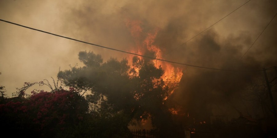 Κόκκινος συναγερμός για κίνδυνο πρόκλησης πυρκαγιών στην Κύπρο