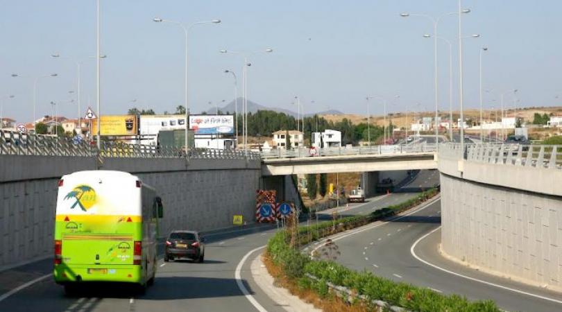Αυξημένη τροχαία κίνηση κοντά στον κυκλικό κόμβο Ριζοελιάς