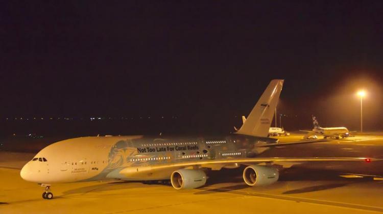 Το μεγαλύτερο επιβατικό αεροπλάνο προσγειώθηκε στη Λάρνακα