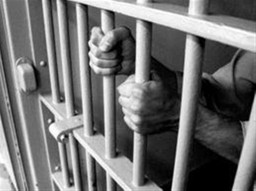 Φυλάκιση 17 ετών σε 42χρονο που βίαζε την ανήλικη κόρη της συντρόφου του