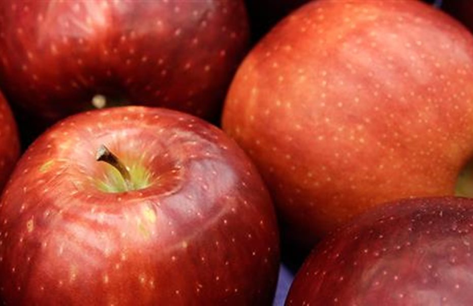 Υπάλληλοι σούπερ-μάρκετ απολύθηκαν διότι πούλησαν 15000 μήλα σε έναν πελάτη!