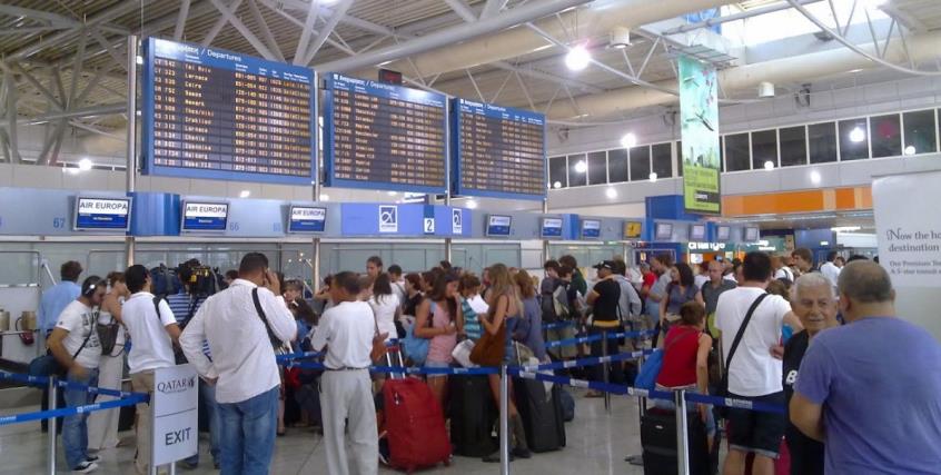 Αερ. Λάρνακας : Έκλεψε από οικία χιλιάδες ευρώ και προσπάθησε να διαφύγει από το αεροδρόμιο