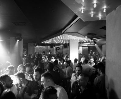 6BE68E4B-EFA0-45F3-8A34-D8627B60295F