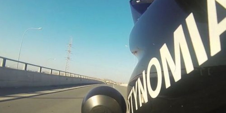 Χειροπέδες σε δύο-Προσπαθούσαν να πουλήσουν διαμαντένιο δαχτυλίδι