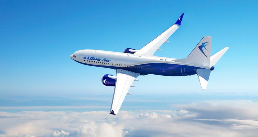 Blue Air: Ζητεί για πρόσληψη αεροσυνοδούς
