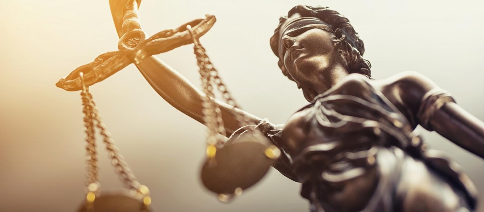 Ελλάδα και Κύπρος στις 3 χώρες με την υψηλότερη αναλογία δικηγόρων στην Ευρώπη – Πόσους δικαστές ανά κάτοικο έχει η Ελλάδα