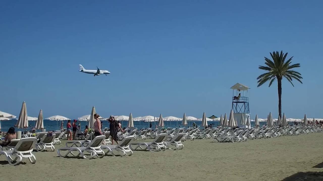 Εργάτες από τις Φιλιππίνες καθάρισαν το Μακένζι