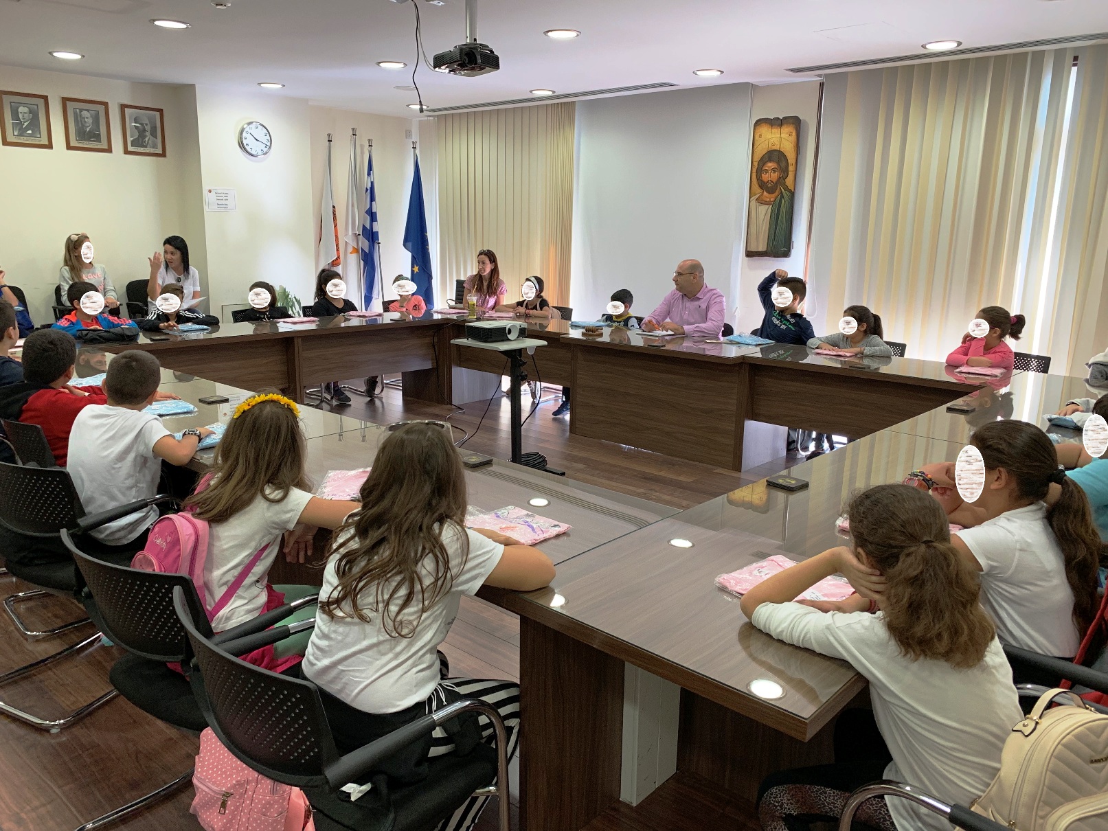 Μαθητές του Δημοτικού Σχολείου επισκέφθηκαν τον Δήμαρχο Λάρνακας