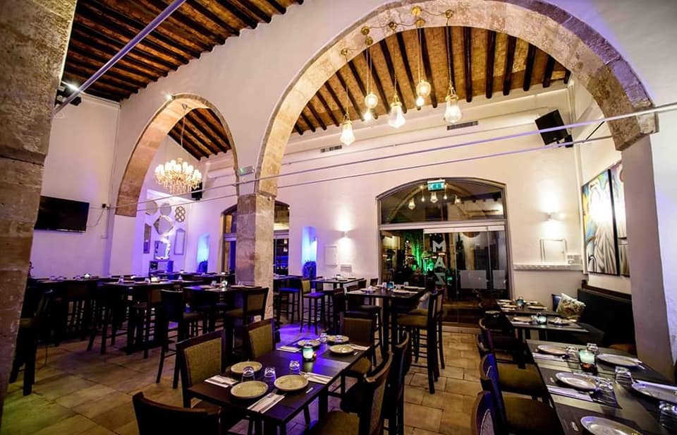 Σήμερα πάμε στο Mazzo Bar&Food για live μουσική,φαγητό και ποτό