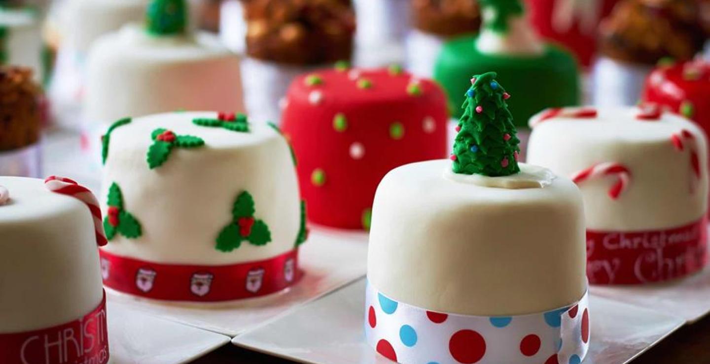 40 καταστήματα για Christmas cakes στην Κύπρο