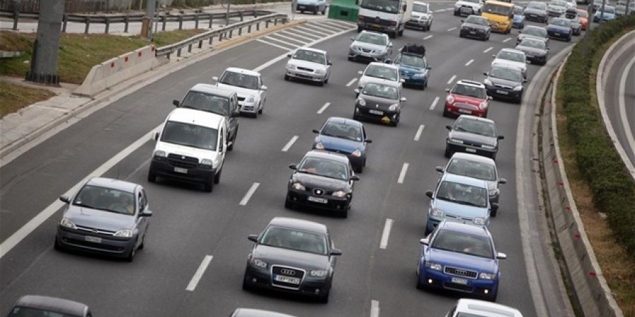 Τέλη κυκλοφορίας: Τι γίνεται με όσους φέρουν όχημα πριν το νόμο