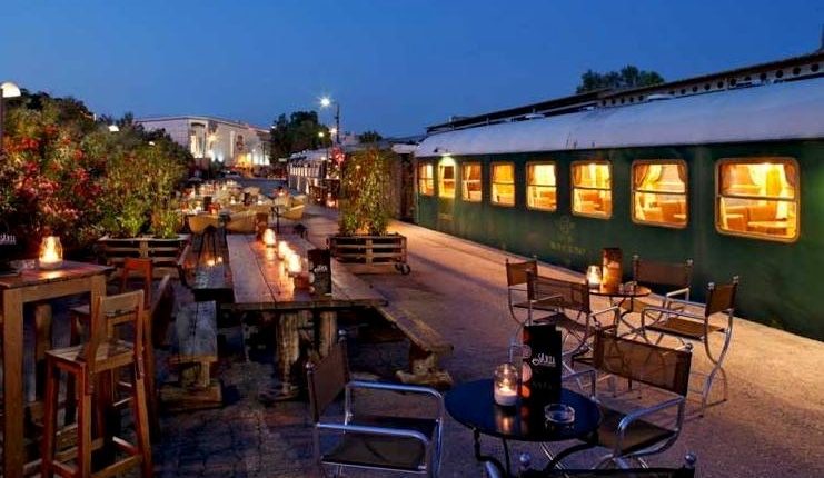 Το Μοναδικό Στον Κόσμο Εστιατόριο Και Θέατρο Μέσα Σε Τρένο Βρίσκεται Στην Αθήνα