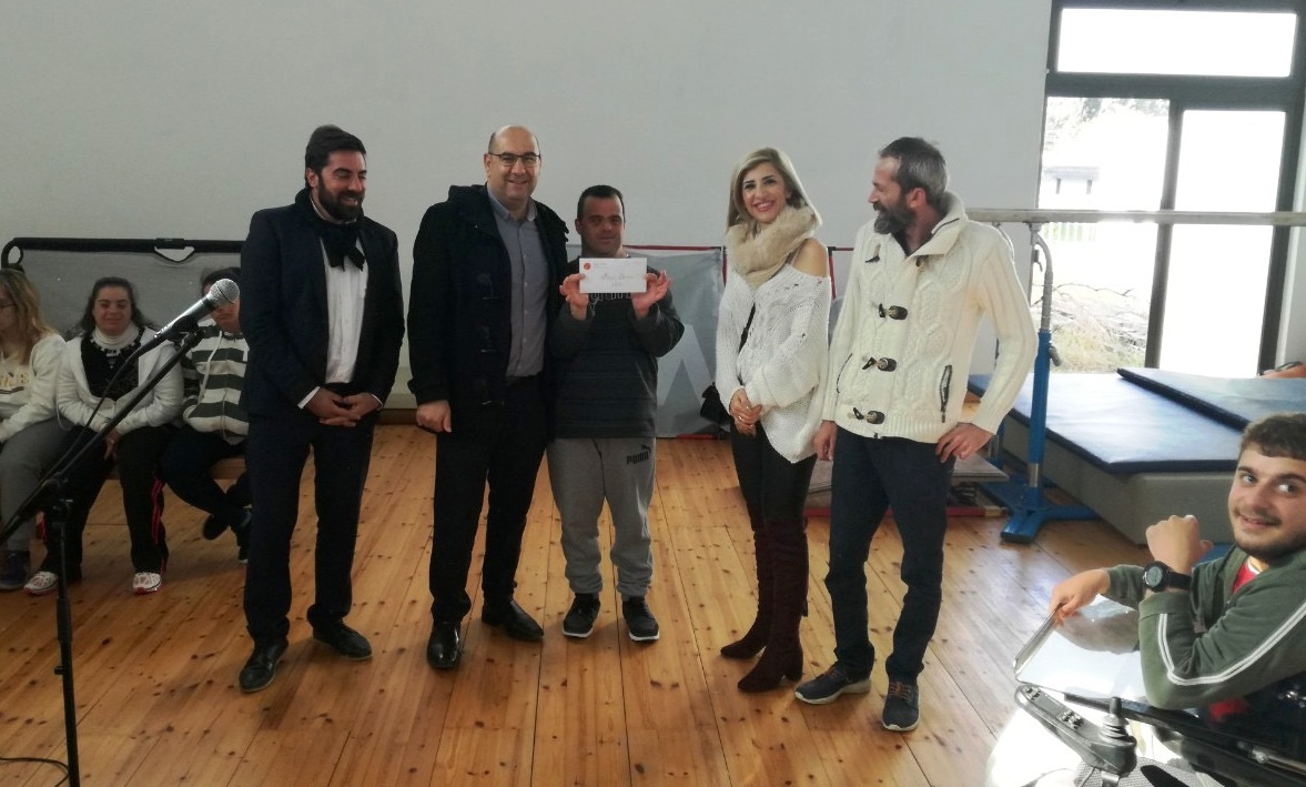 Χορηγία σε ειδικά σχολεία της Λάρνακας έδωσε ο Δήμαρχος