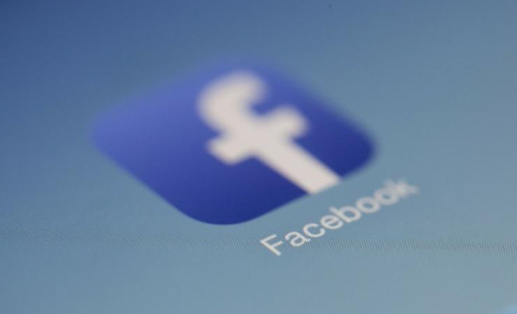 Νέο σκάνδαλο για το Facebook: Εκτεθειμένοι οι κωδικοί πρόσβασης εκατομμυρίων χρηστών του