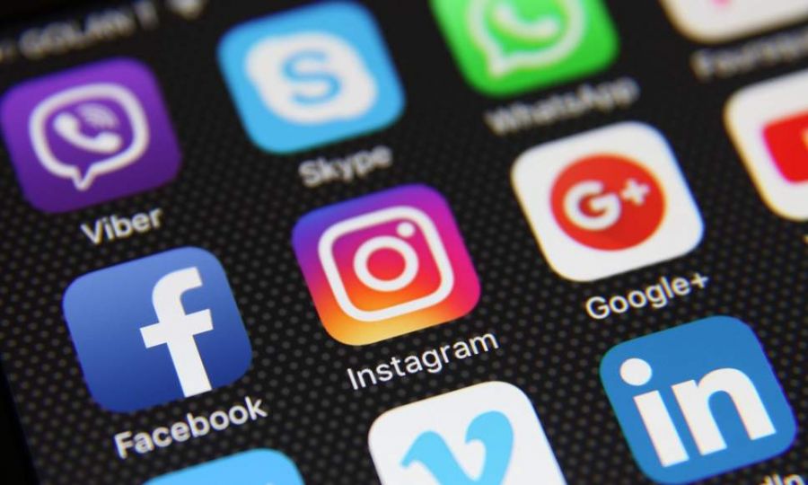 Προβλήματα στη λειτουργία Facebook και Instagram