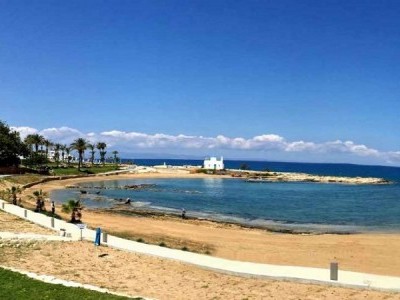 Κατεστραμμένες από τη θεομηνία οι παραλίες στην Ελ. Αμμόχωστο