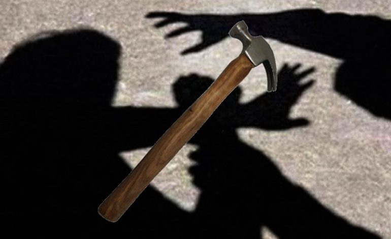 Παραλίγο φονικό με σκεπάρνι
