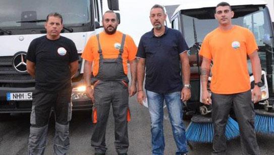 O Δήμαρχος Αγίας Νάπας στις παραλίες Νησί και Μακρόνησος